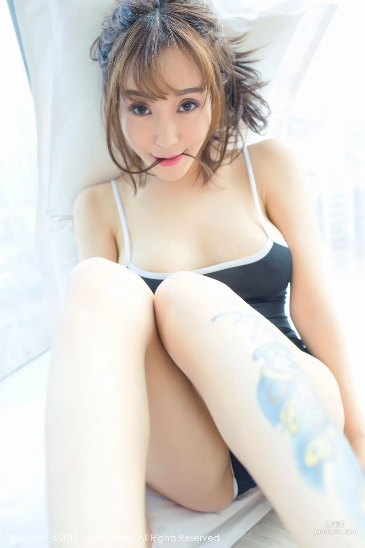 Gu Can 《This Collection Only Plays with Legs》 [XiuRen] NO.821 Photo Set photo 18