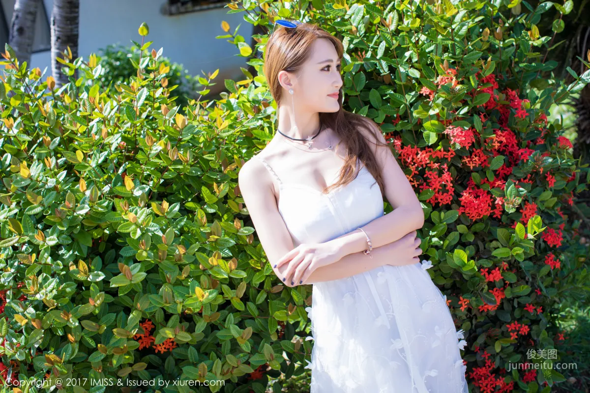 Yuwei Vivian Sexy OL + Fresh White Long Dress [IMISS] Vol.191 Photo Set photo 26