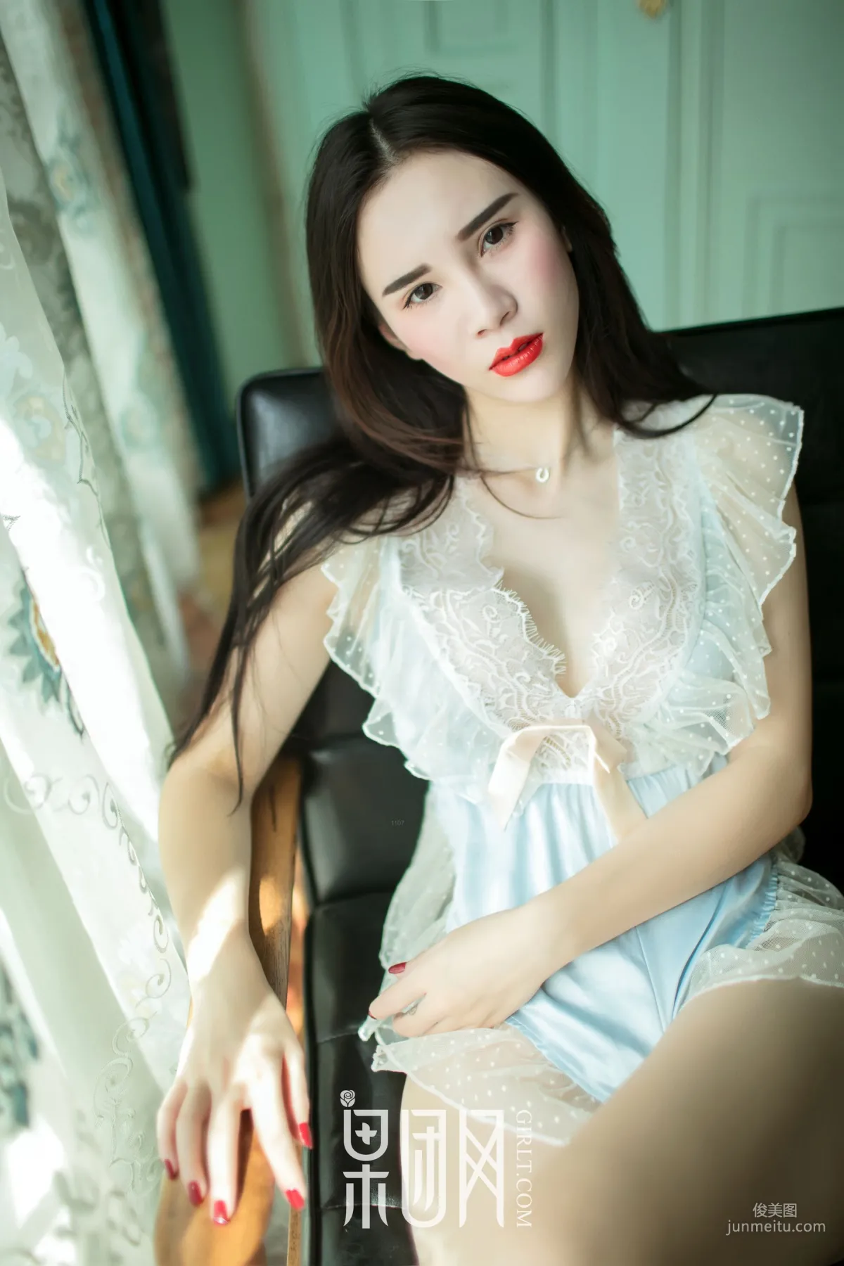 Wan Wan, Tough Queen Shows Off Beautiful Back in Vacuum, Bathtub Wet Body Utterly Captivating! [Girlt] NO.075 Photo Set photo 10