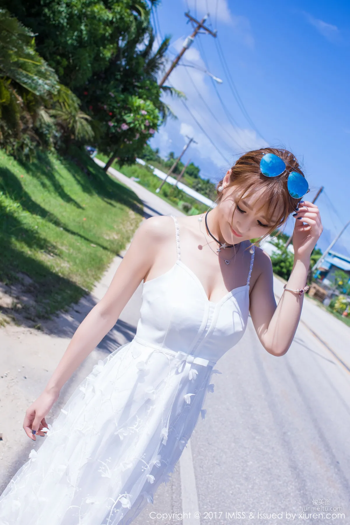 Yuwei Vivian Sexy OL + Fresh White Long Dress [IMISS] Vol.191 Photo Set photo 21