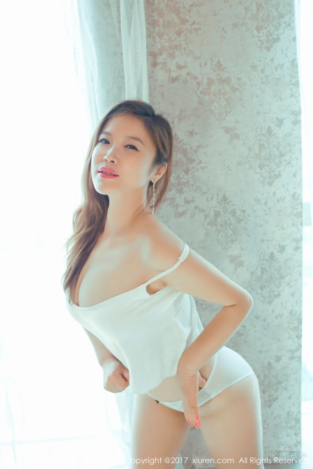Mature Woman Style, Plump and Round Feel @ Xixi Baitu [XiuRen] NO.834 Photo Set photo 18