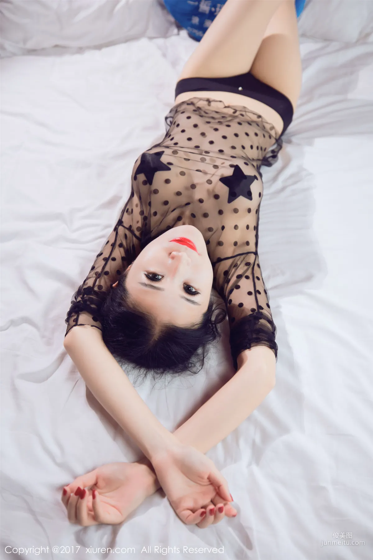 Xin Yi《Masked Beauty, Ultimate Temptation of Beautiful Legs》 [XiuRen] NO.833 Photo Set photo 47