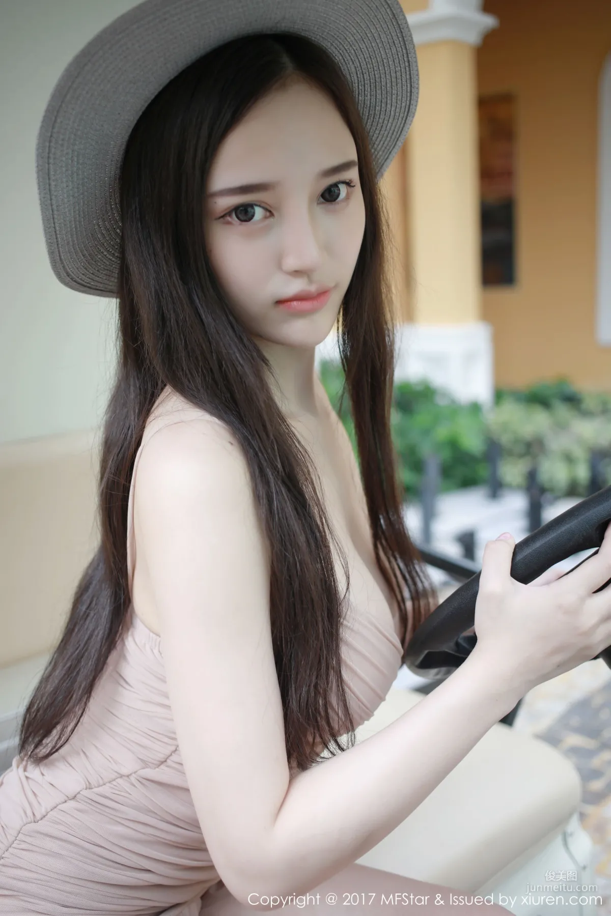 Tang Qier il Sexy Slip Dress and Slit Pajamas [MFStar] Vol.106 Photo Set photo 5