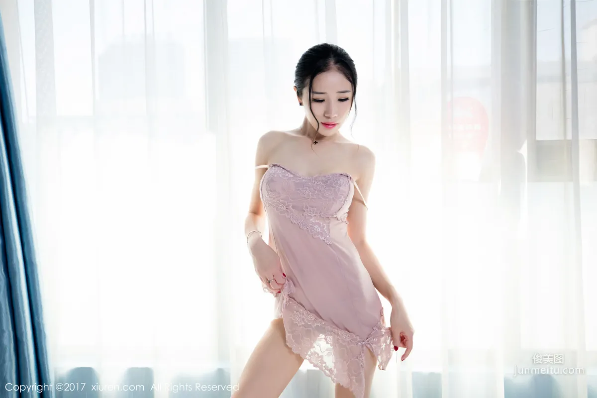 Xin Yi The Temptation of Semi-Transparent Pajamas [XiuRen] NO.806 Photo Set photo 12