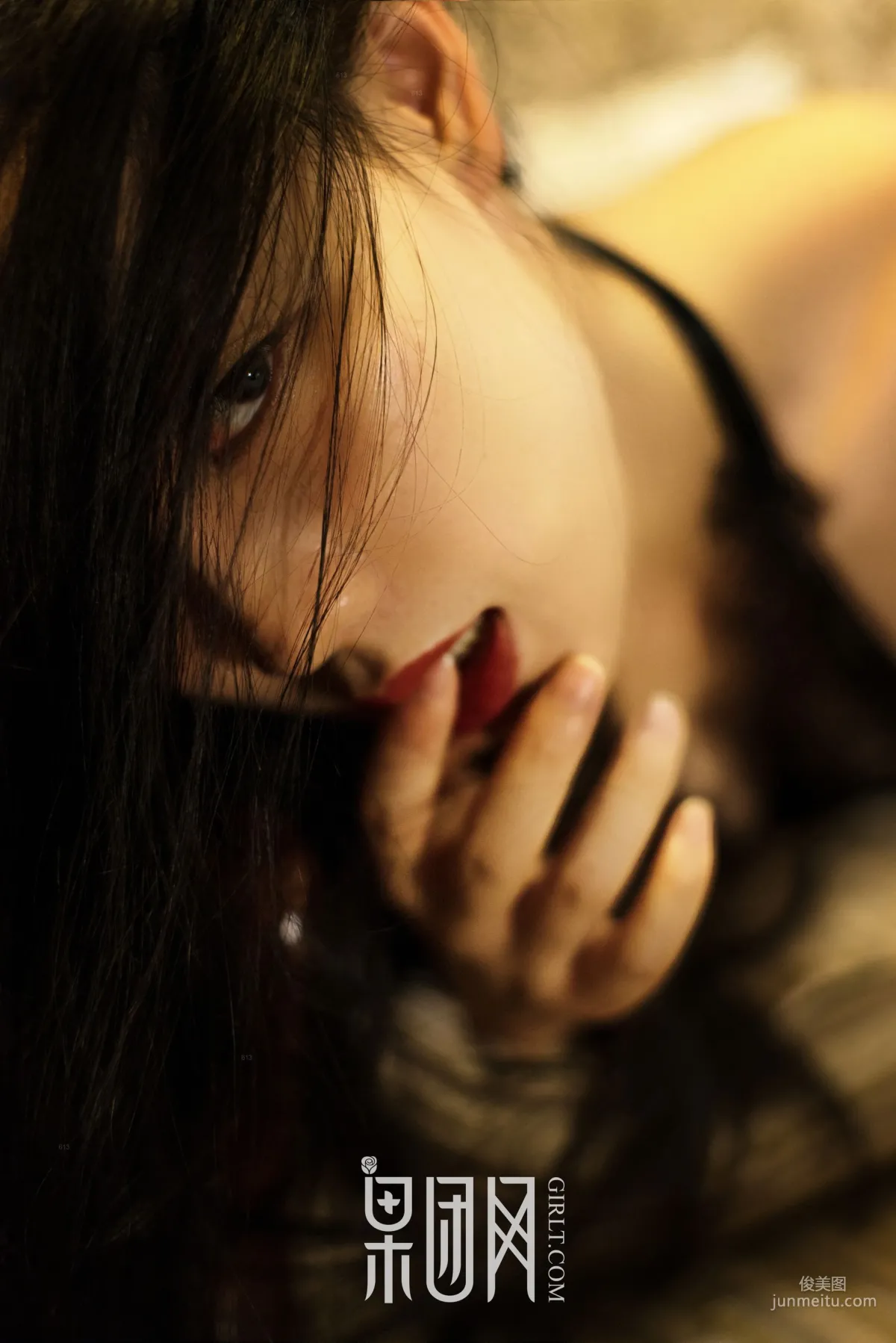 EMILY《Wrapped in Black Stockings, Oriental Beauty Blooms for You Tonight》 [Girlt] NO.071 Photo Set photo 8