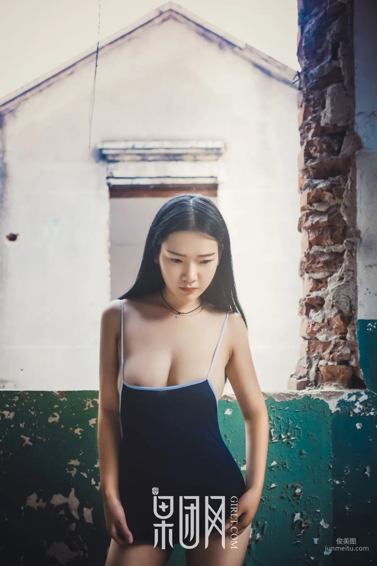 In the Silent and Dilapidated Old House, a Steamy Scene Is Unfolding! [Girlt] NO.089 Photo Set photo 3