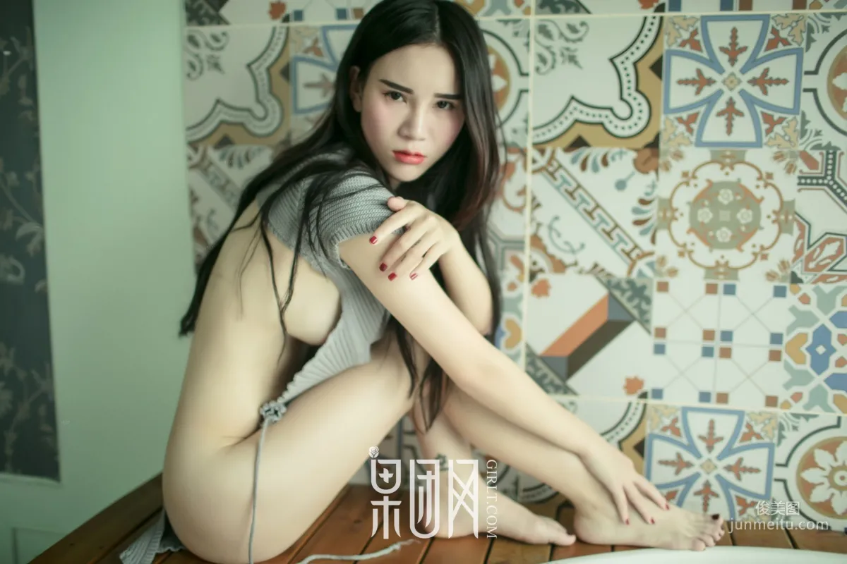 Wan Wan, Tough Queen Shows Off Beautiful Back in Vacuum, Bathtub Wet Body Utterly Captivating! [Girlt] NO.075 Photo Set photo 26