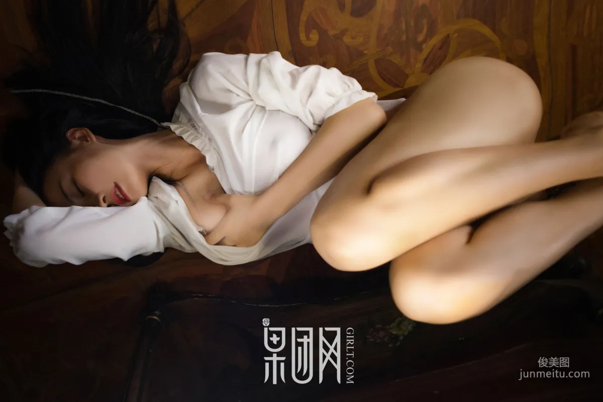 EMILY《Wrapped in Black Stockings, Oriental Beauty Blooms for You Tonight》 [Girlt] NO.071 Photo Set photo 30