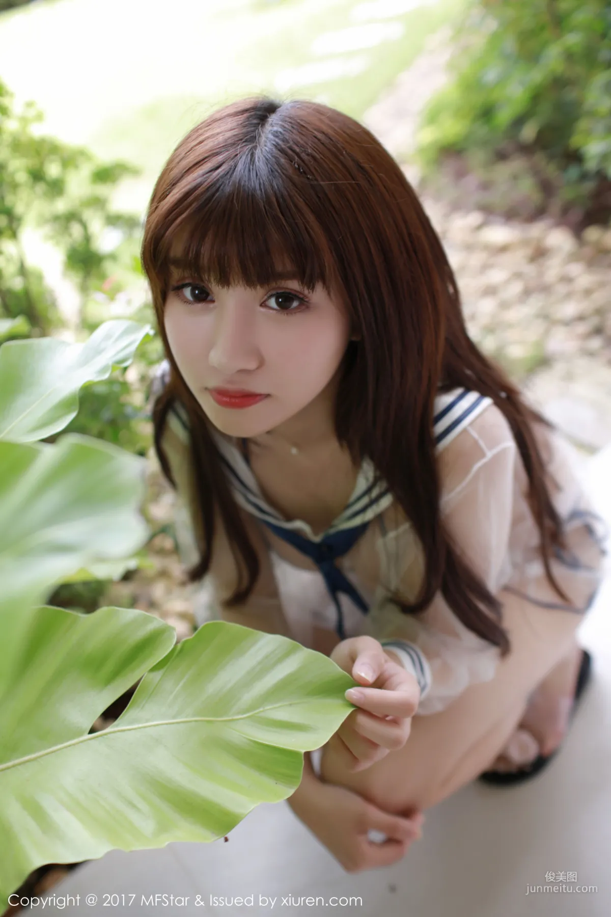 K8 Aojiao Mengmeng Vivian 《Sexy Halter Top + Semi-Transparent Bikini》 [MFStar] Vol.105 Photo Set photo 25