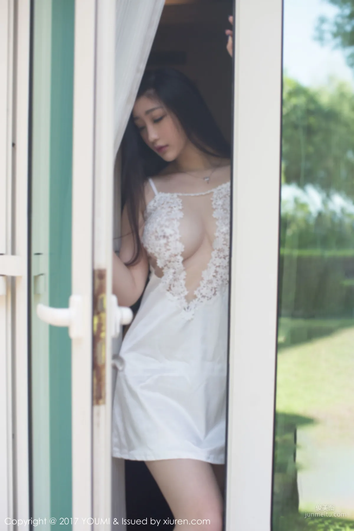 Daji Toxic, SM Handcuffs Uniform Temptation + Semi-Transparent Lace Suspenders [YouMi] Vol.077 Photo Set photo 35