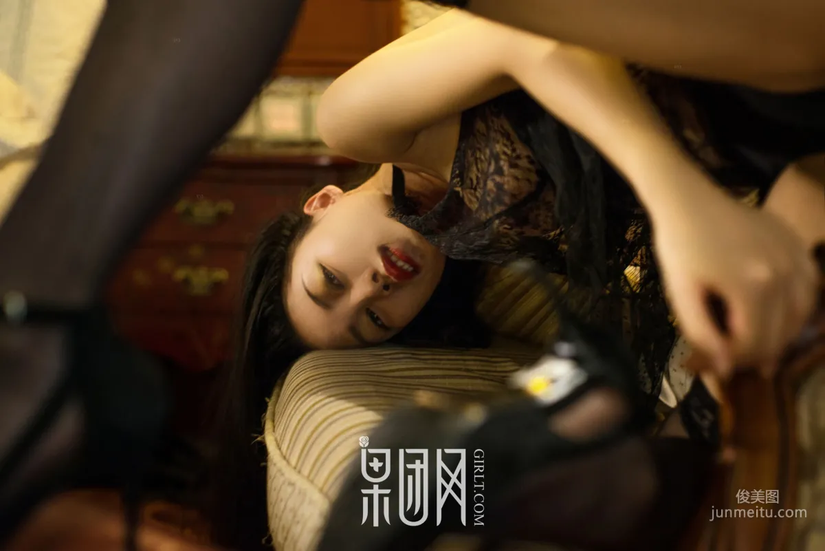EMILY《Wrapped in Black Stockings, Oriental Beauty Blooms for You Tonight》 [Girlt] NO.071 Photo Set photo 7