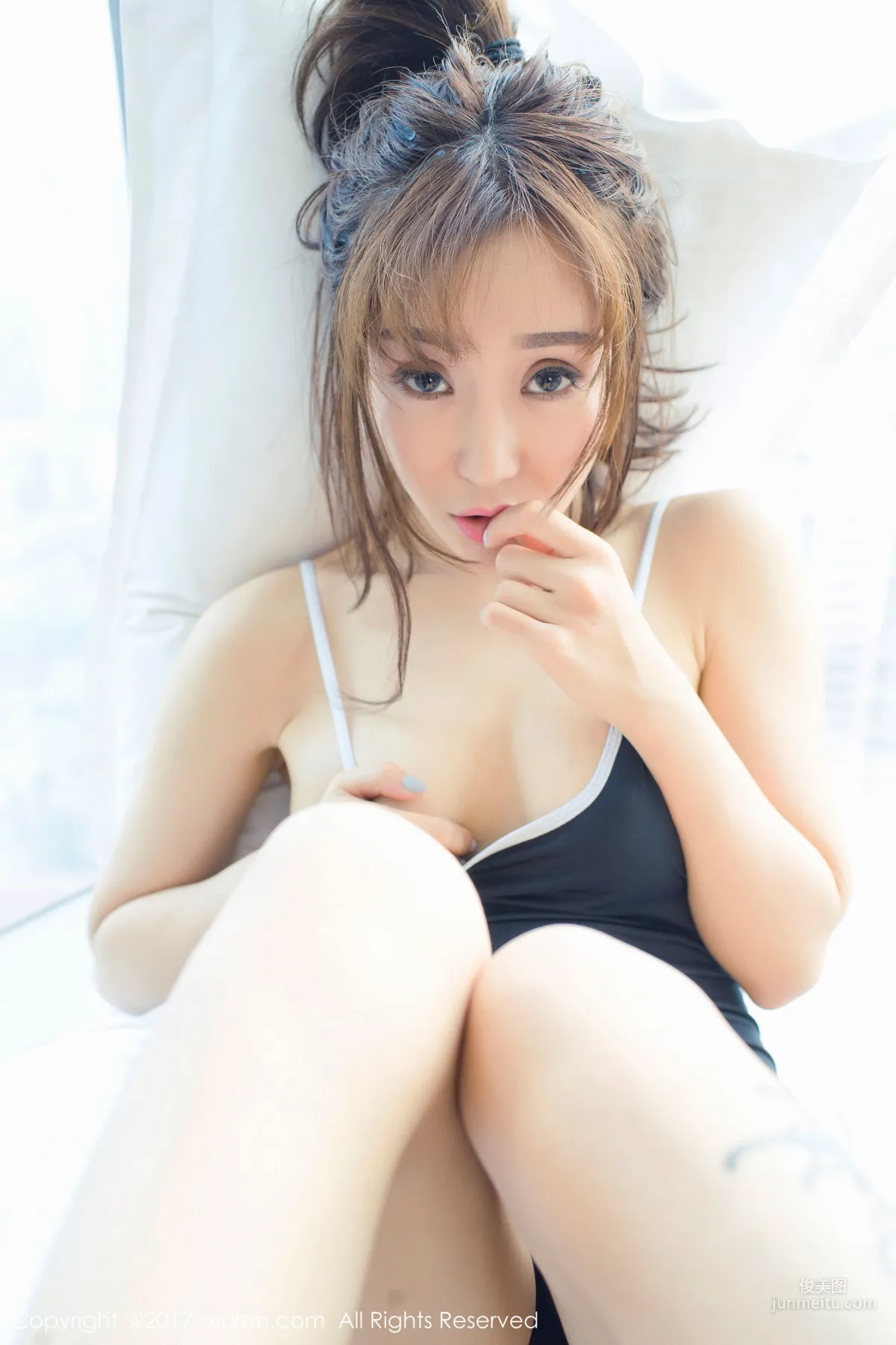Gu Can 《This Collection Only Plays with Legs》 [XiuRen] NO.821 Photo Set photo 24