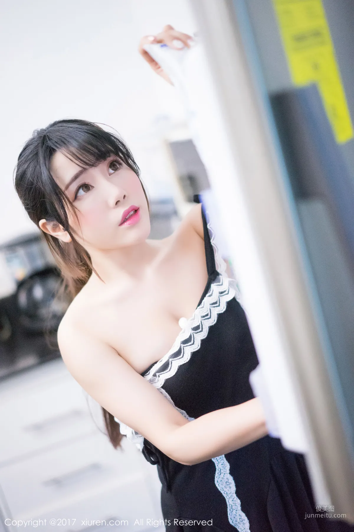 Dou Douliang Youlina 'Fresh Outdoors, Sexy Close-Ups Indoors' [XiuRen] NO.814 Photo Set photo 30