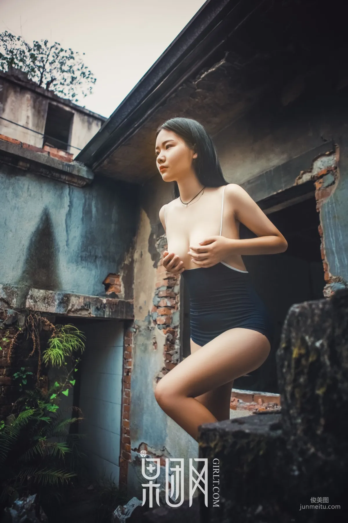 In the Silent and Dilapidated Old House, a Steamy Scene Is Unfolding! [Girlt] NO.089 Photo Set photo 7