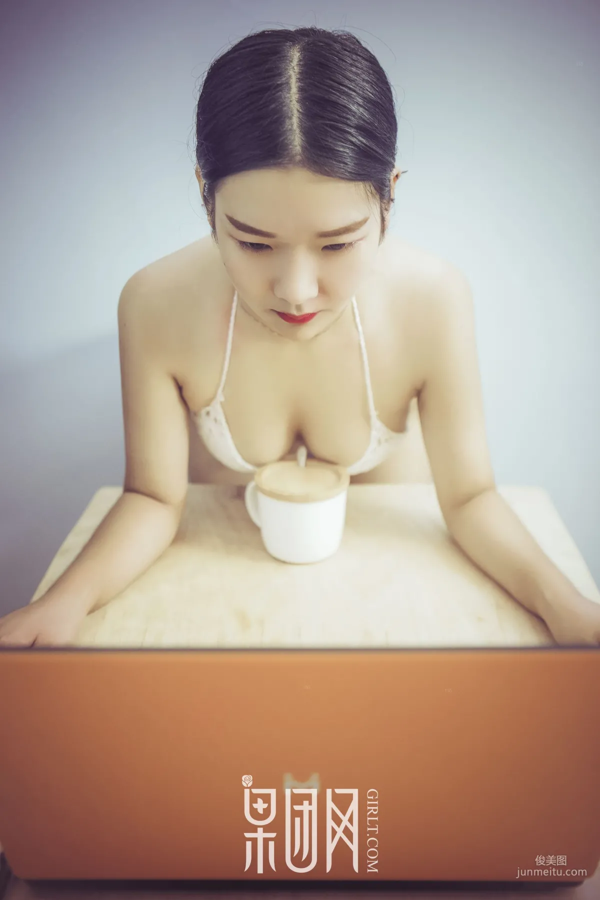 Fruit Group Newcomer Fully Nude Appearance [Girlt] NO.093 Photo Set photo 1