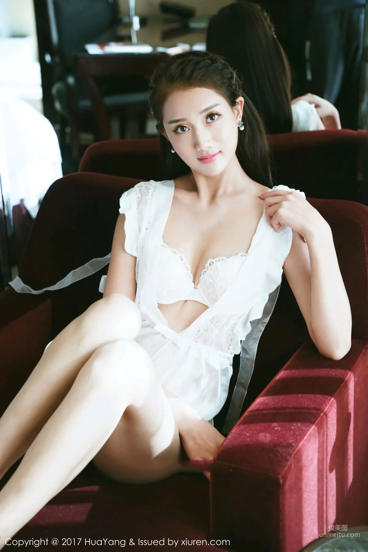 Qinger Anne, Delicate Features, Fresh and Beautiful Looks [HuaYang Show] Vol.009 Photo Set photo 3
