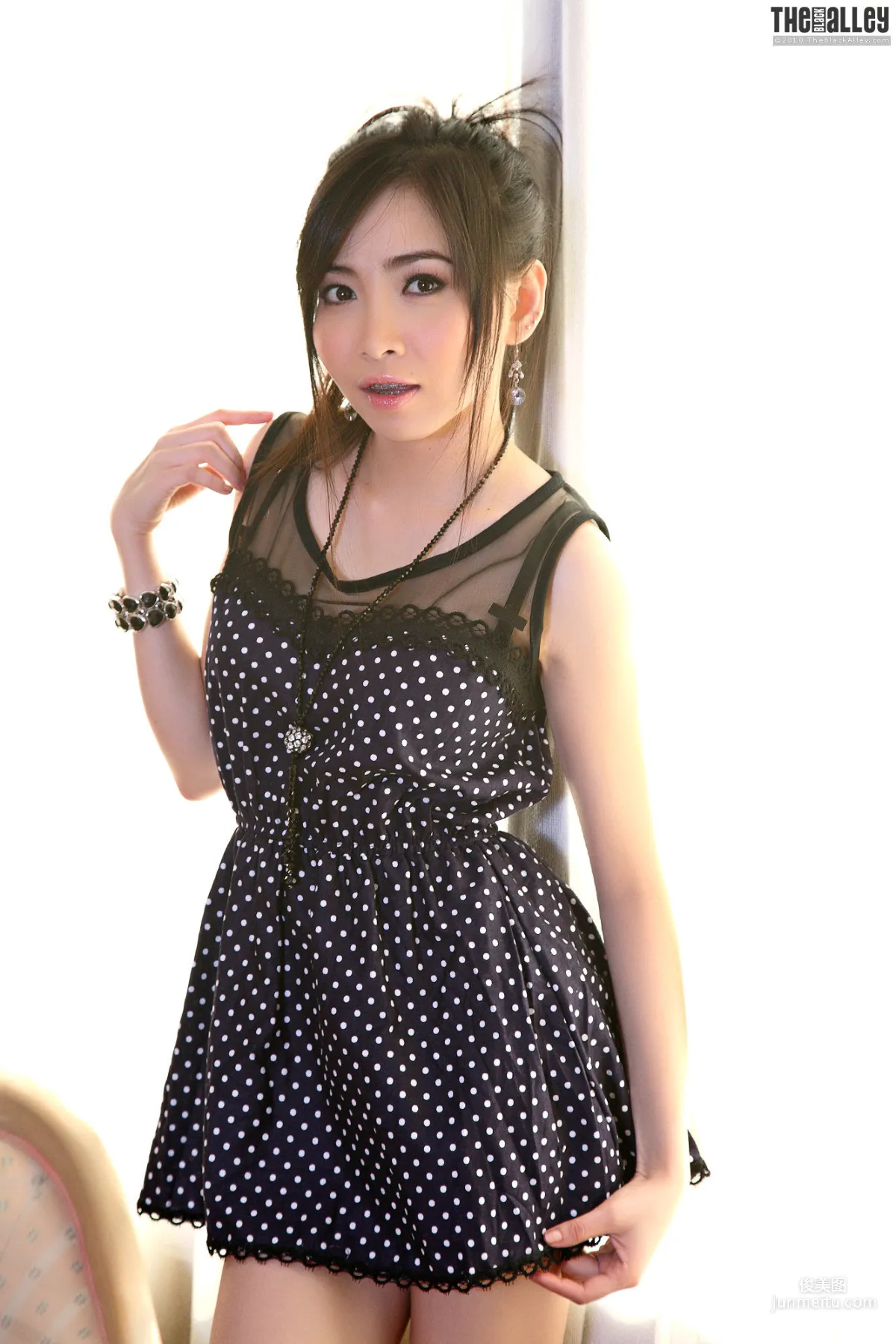Alena 01《迷人的小妖精》 [The Black Alley] 寫真集 2