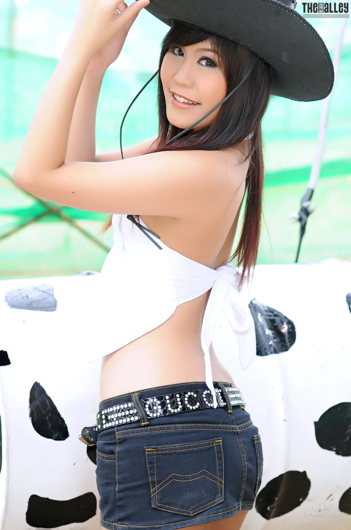 Abby Ngeun《朋克牛仔》 [The Black Alley] 写真集7