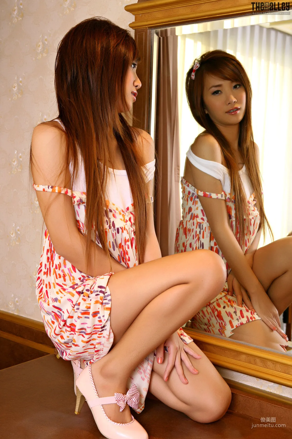 Lolita Cheng/Zhang Huimin, Floral Dress [The Black Alley] Photo Set photo 26