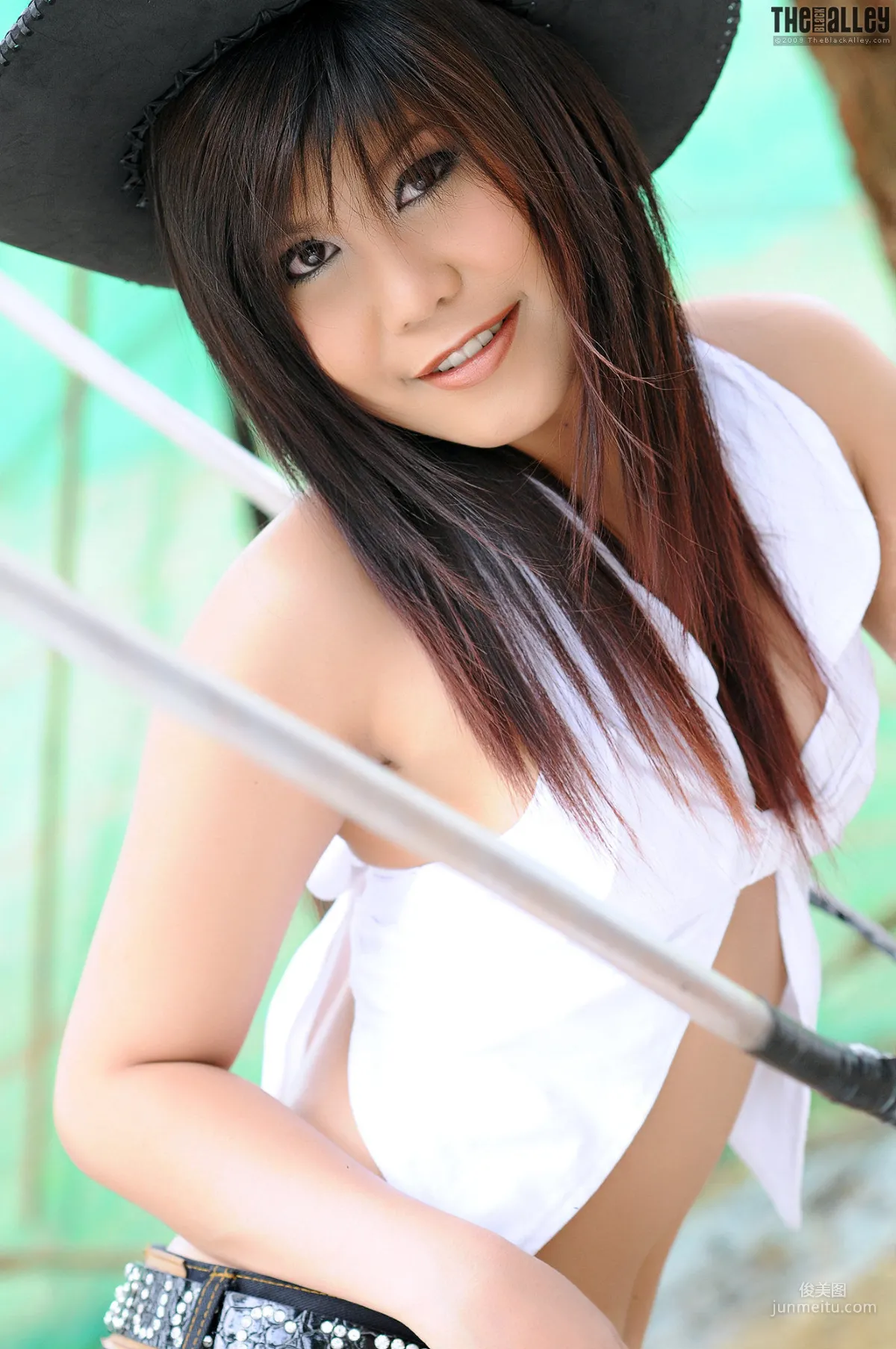 Abby Ngeun《朋克牛仔》 [The Black Alley] 写真集21
