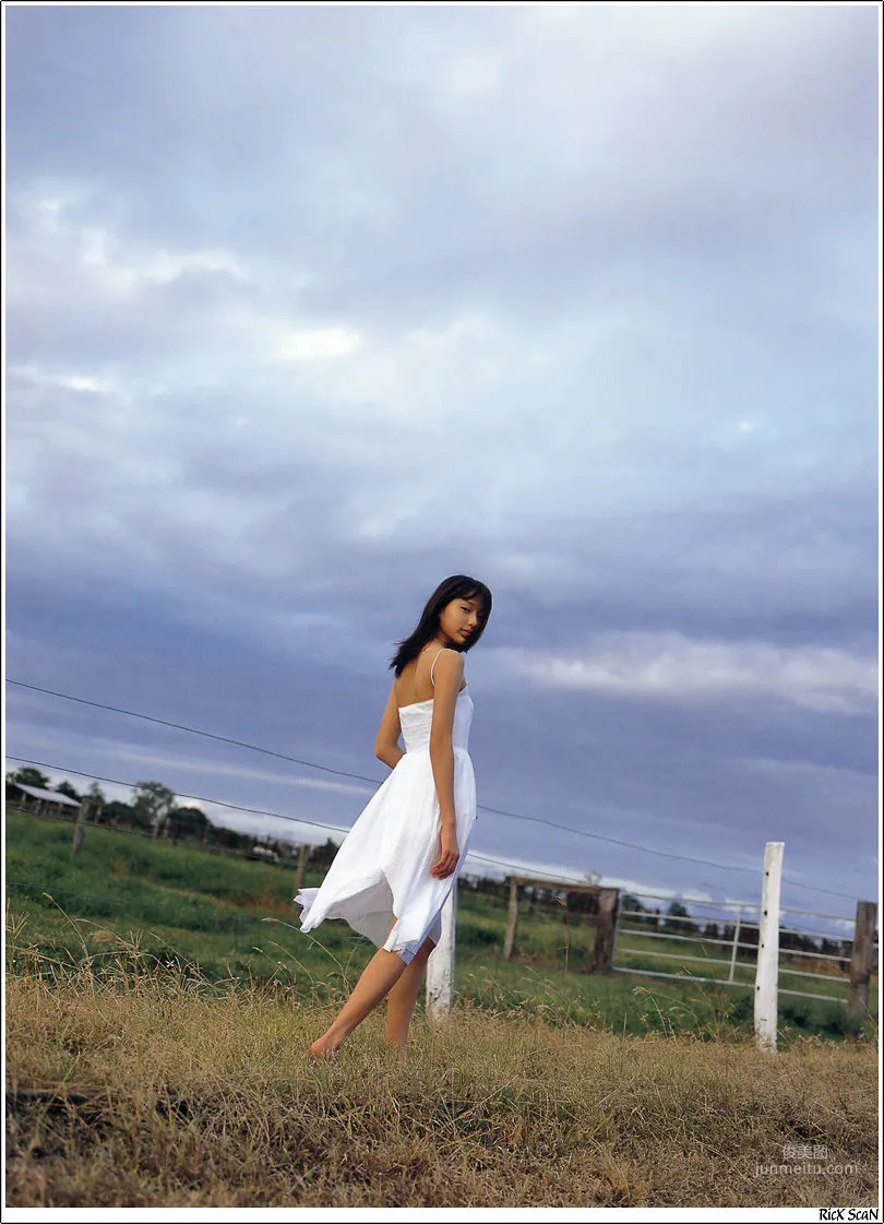 戸田恵梨香《Nature》 [Photobook] 寫真集 103