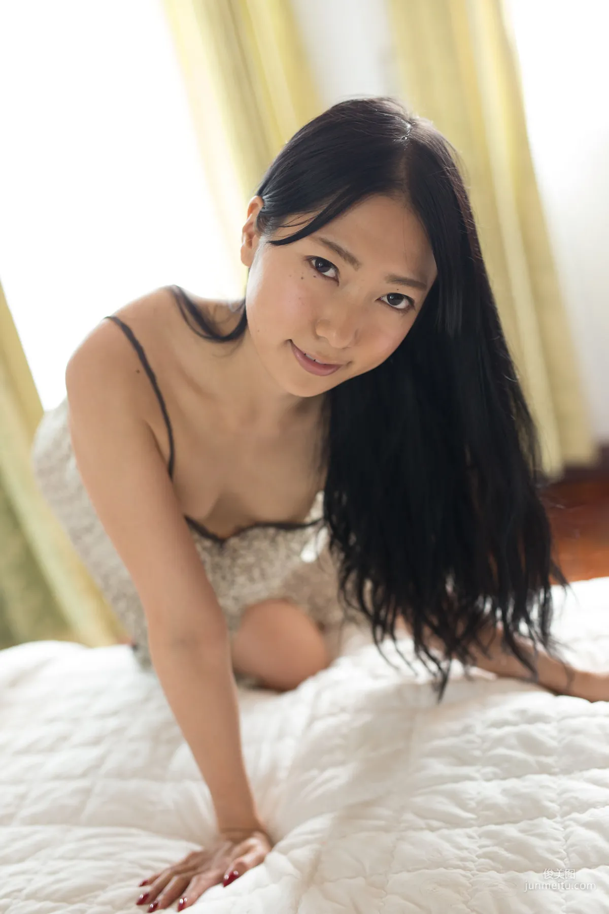 三田羽衣《長裙睡衣+丁字褲+高叉》 [Minisuka.tv] 寫真集 20