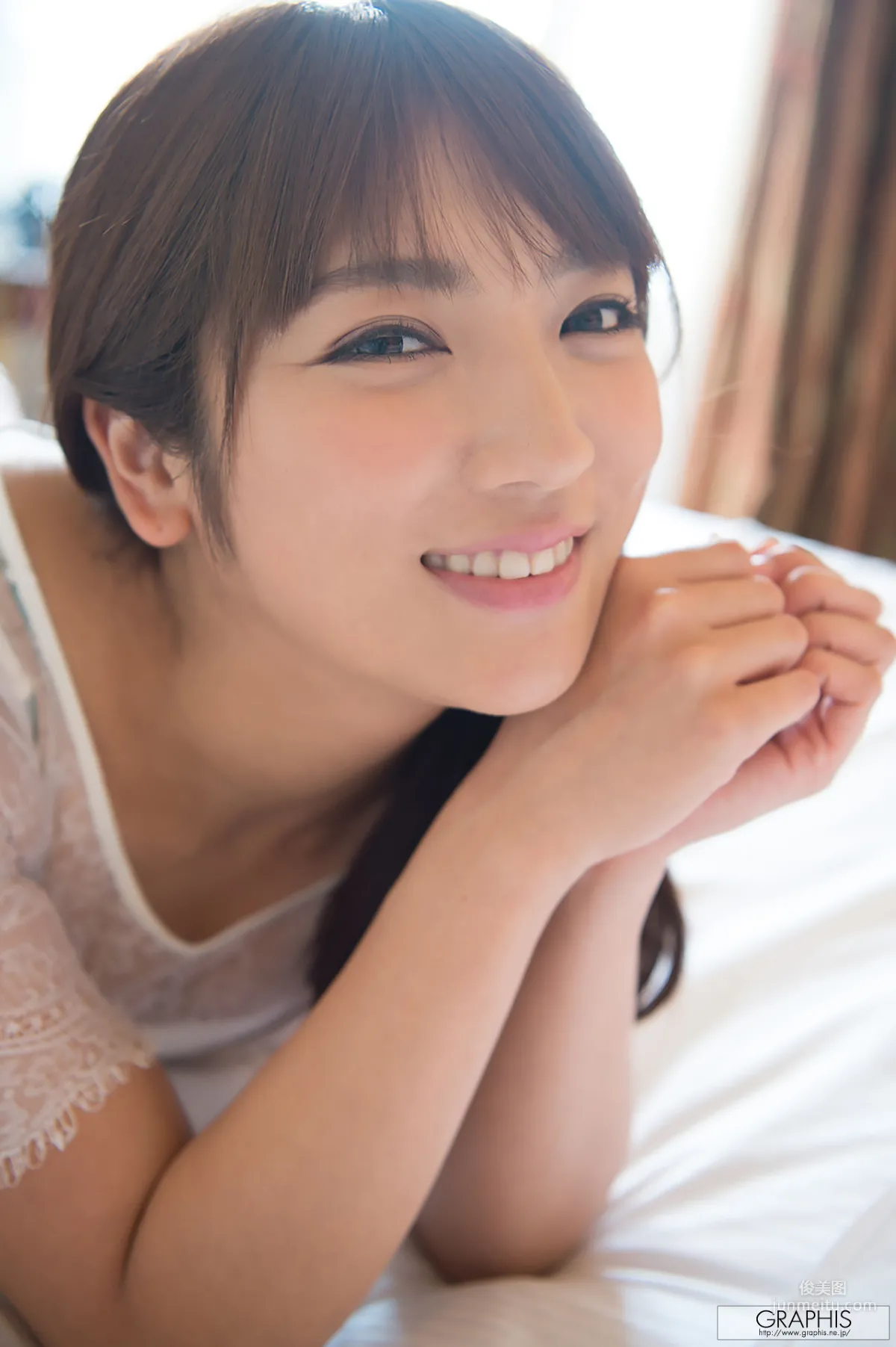 Shiori Kamisaki Shiori Kamisaki [Graphis] Limited Edition Photo Set photo 5