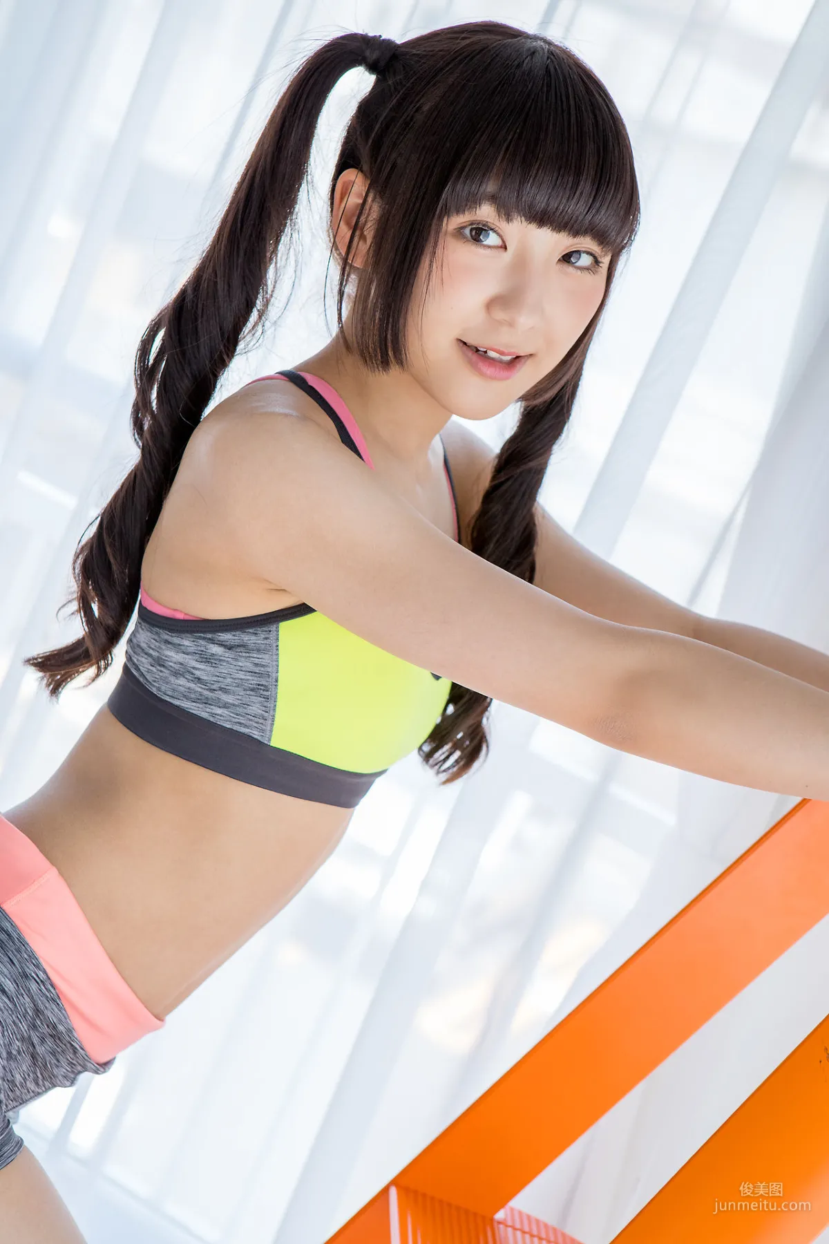 高梨あい《雙馬尾健身+背心系列》 [Minisuka.tv] 寫真集 15