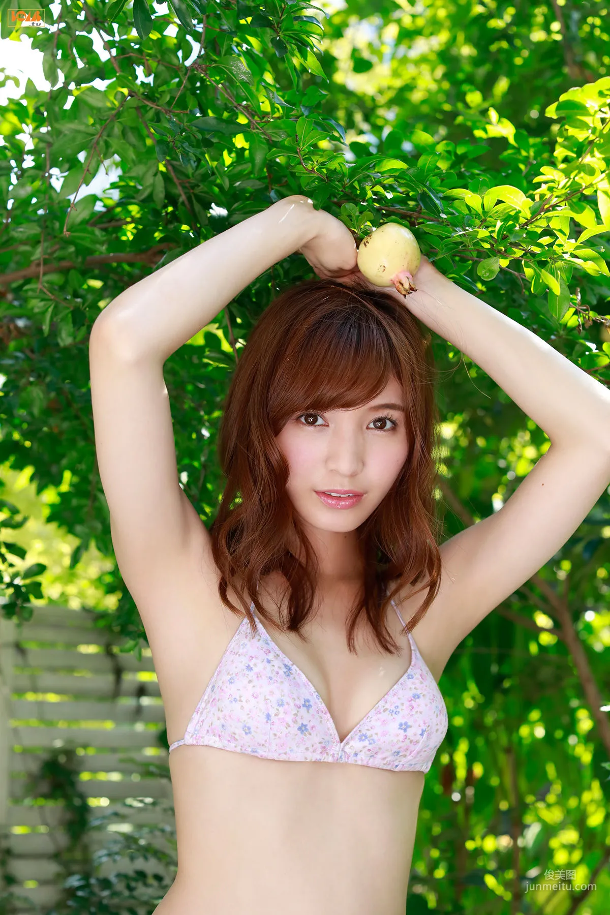 Honoka: Bomb.TV photo 9