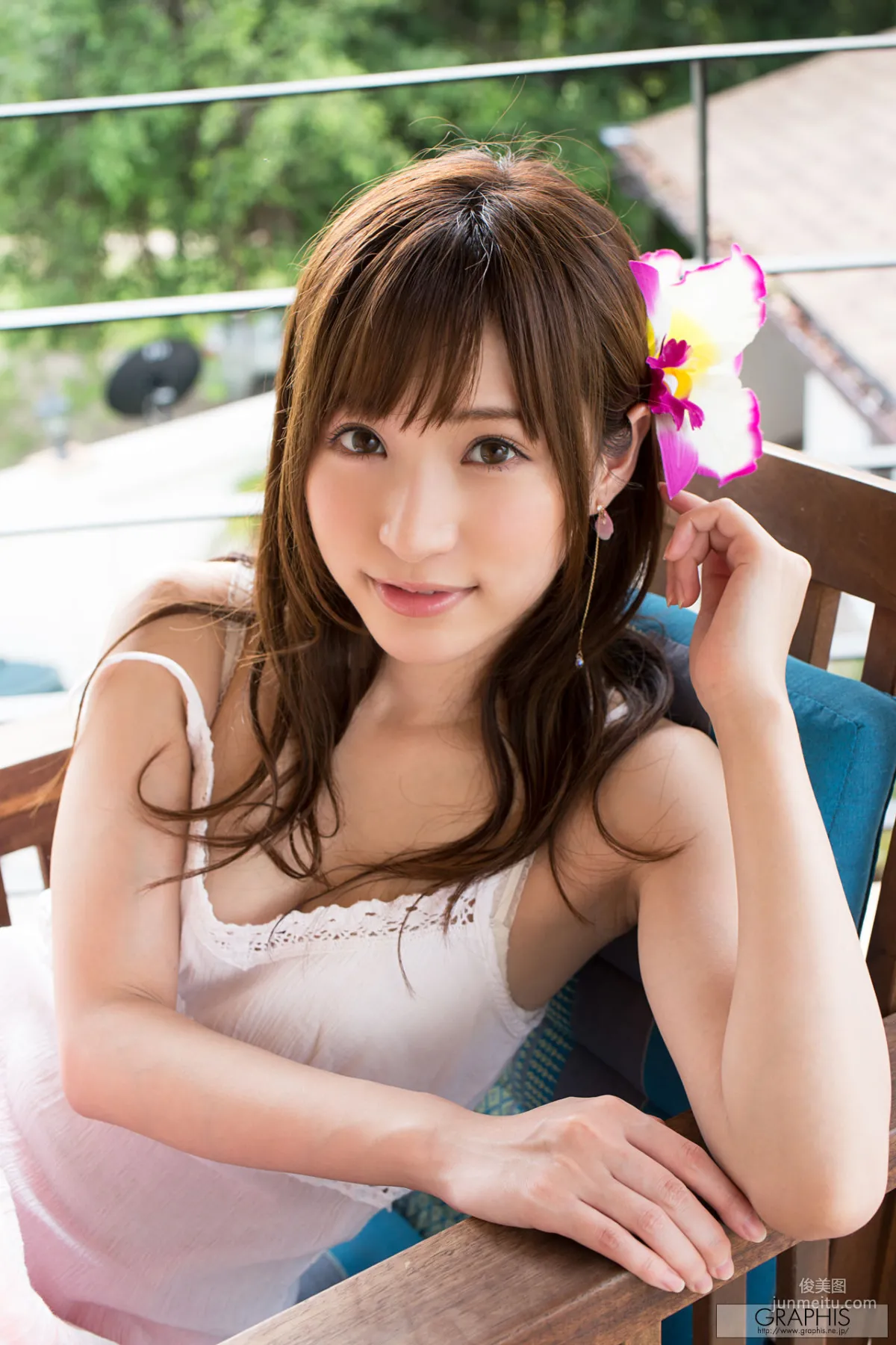Moe Amatsuka: Graphis Gals photo 13