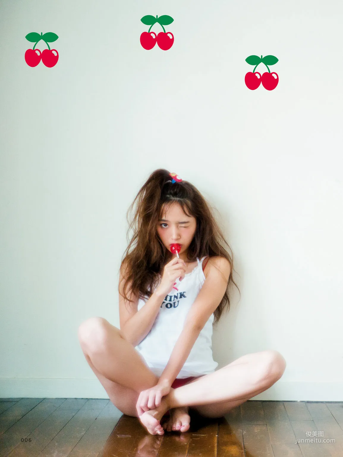 Chihiro Kondo, CHIPI! Everything About Chihiro Kondo for Now [Photo Books] Photo Set photo 2