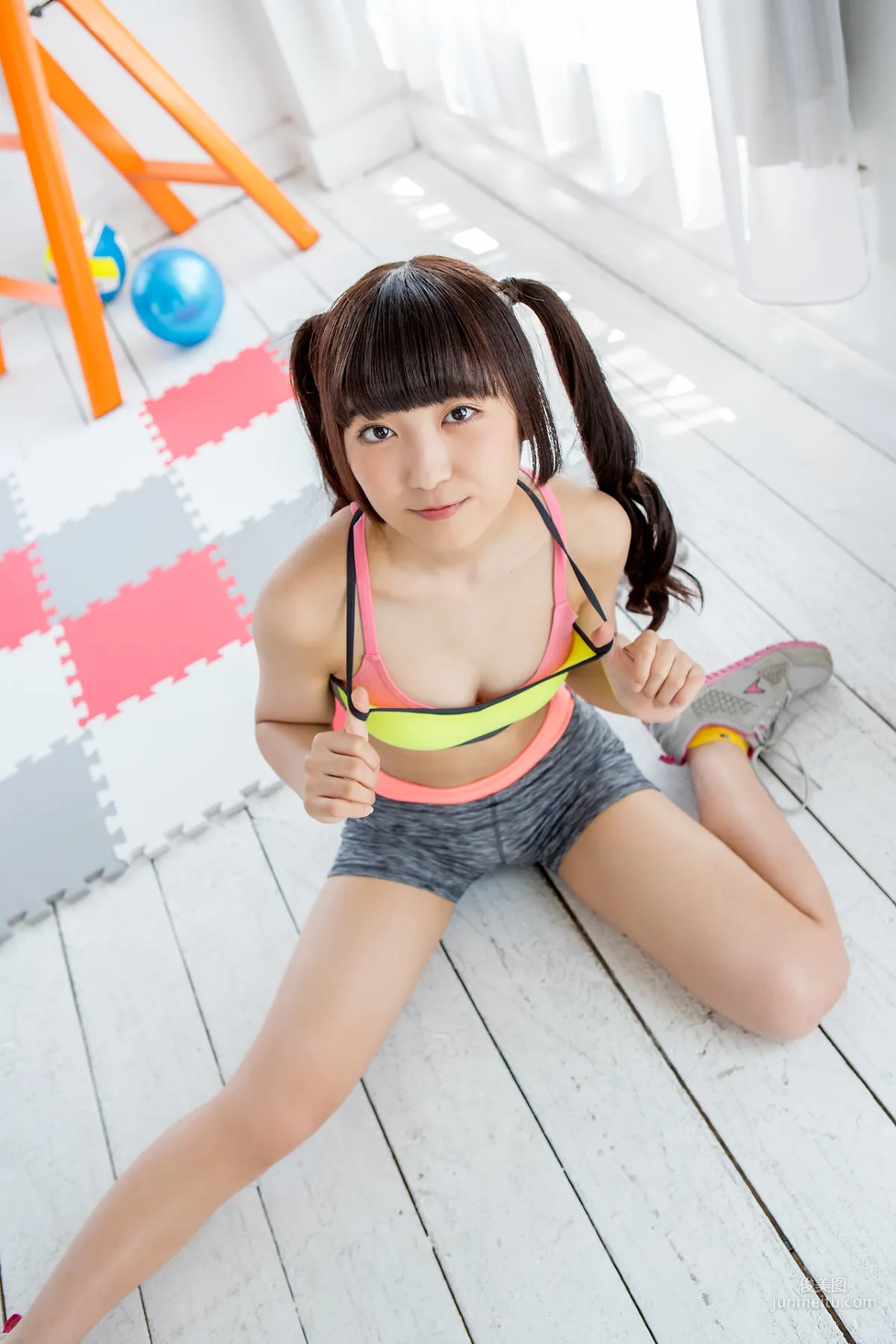 高梨あい《雙馬尾健身+背心系列》 [Minisuka.tv] 寫真集 14