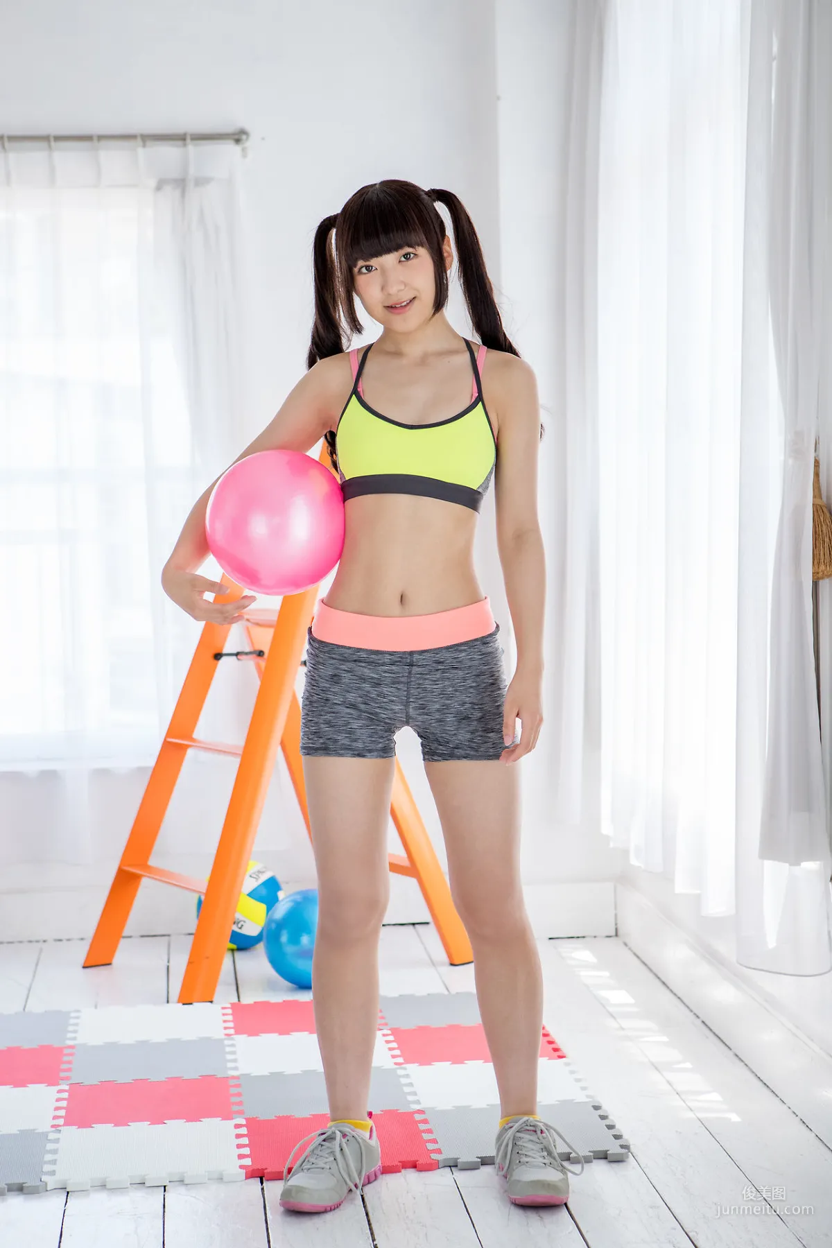 高梨あい《雙馬尾健身+背心系列》 [Minisuka.tv] 寫真集 3