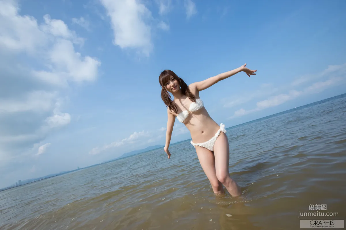 Moe Amatsuka: Graphis Gals photo 19