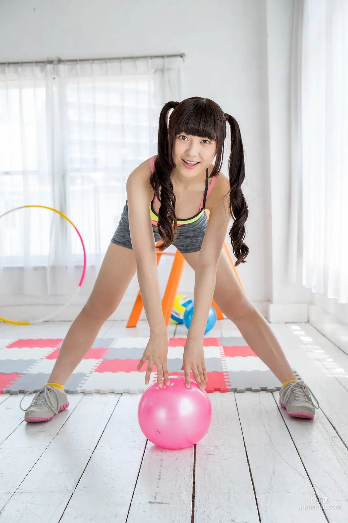 高梨あい《雙馬尾健身+背心系列》 [Minisuka.tv] 寫真集 6