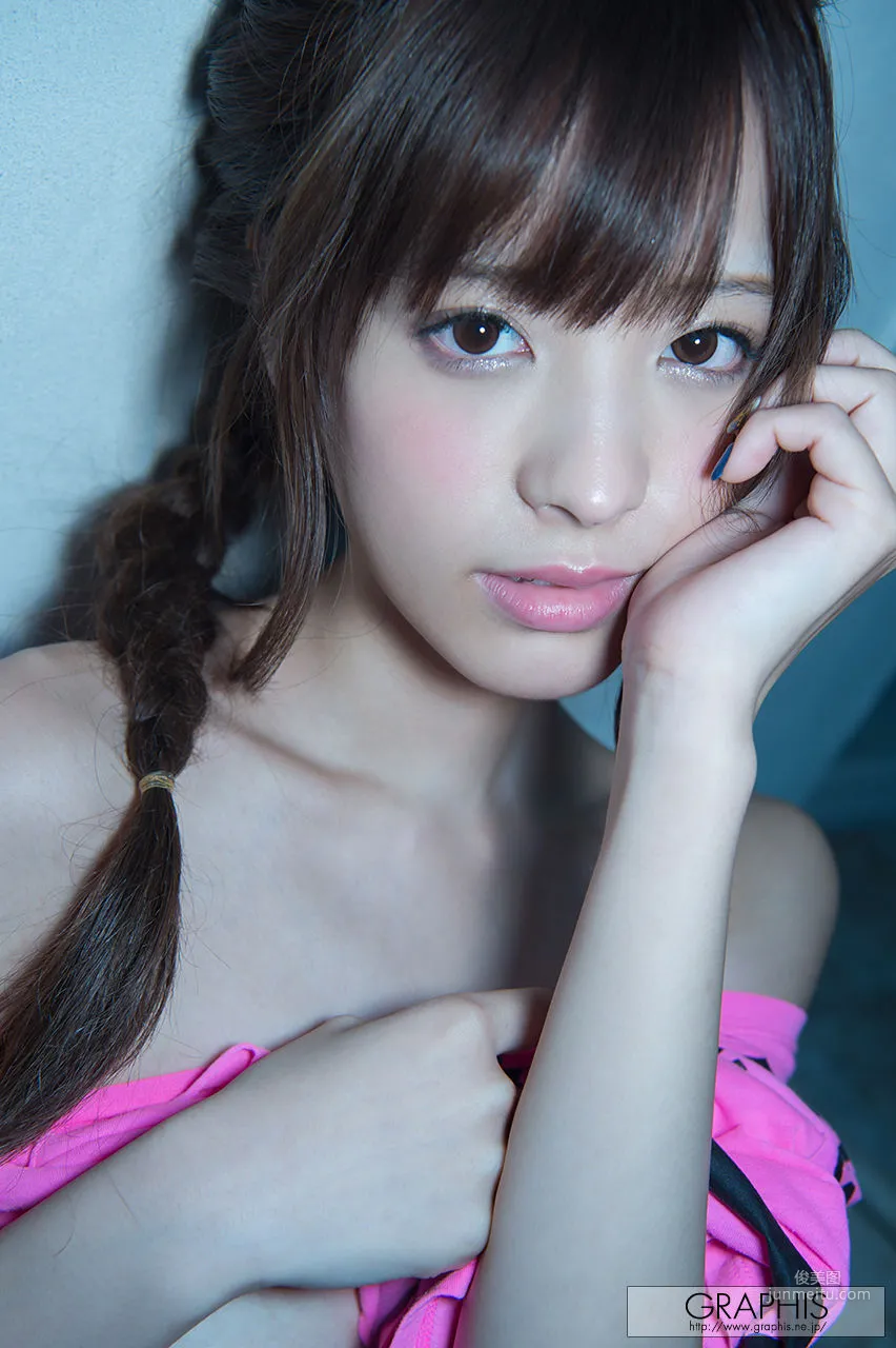 桃乃木かな Kana Momonogi [Graphis] Calender 写真集13
