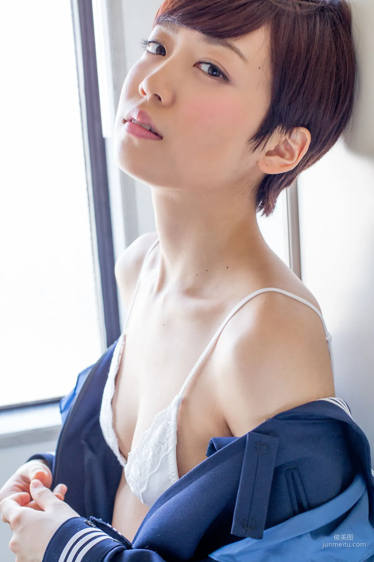 西野小春《黑絲制服+大膽誘惑》 [Minisuka.tv] 寫真集 24