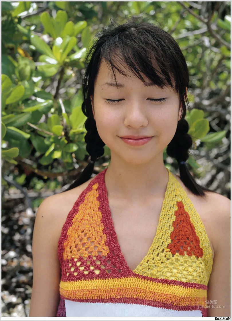 戸田恵梨香《Nature》 [Photobook] 写真集12