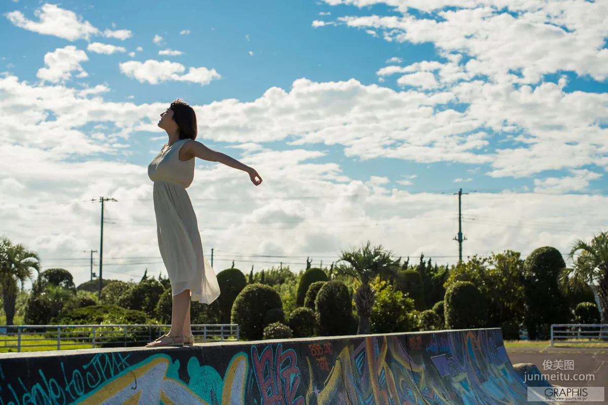 菊川みつ葉 Mitsuha Kikukawa [Graphis] Limited Edition 写真集6