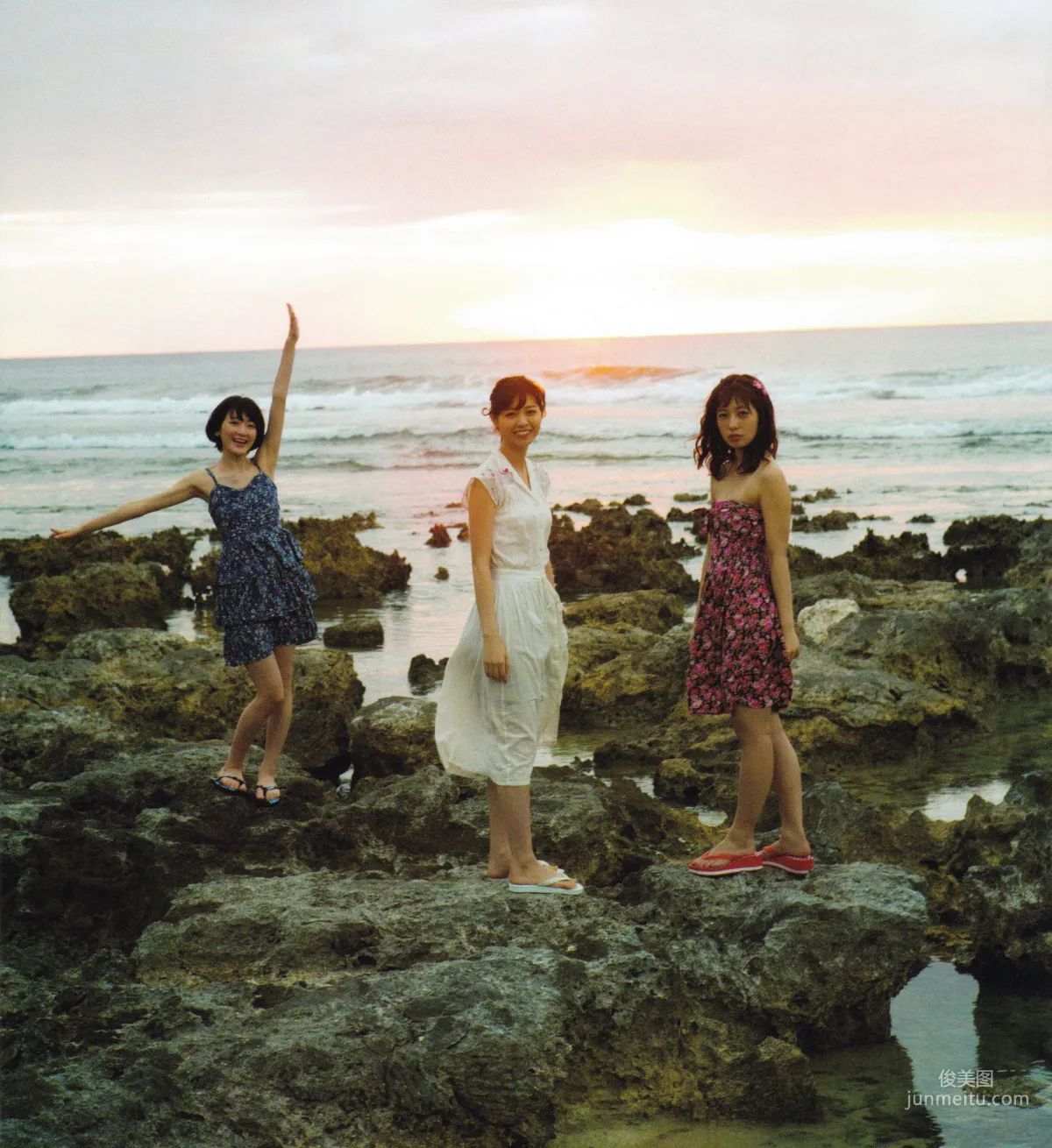 乃木坂46《極品正統清純少女組合》 [PhotoBook] 寫真集 117