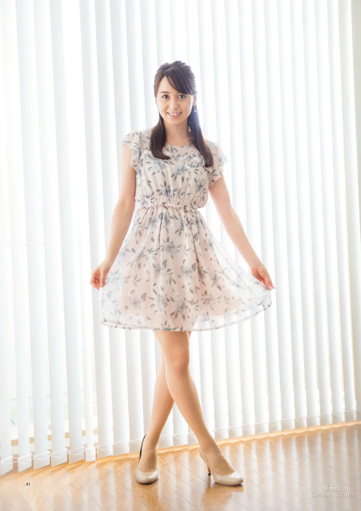 原色美人キャスター大図鑑2017《Cent Force Dprout & Kansai Fresh File》 [PhotoBook] 寫真集 36