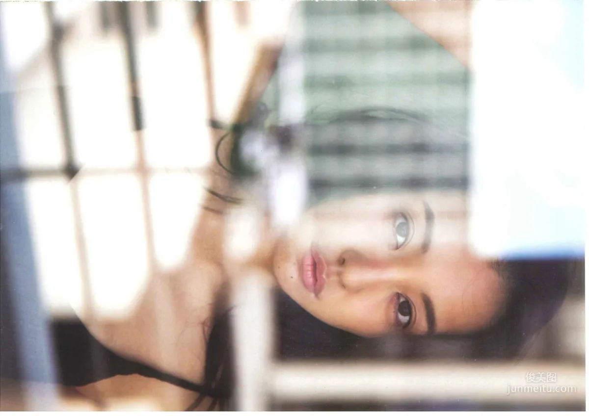 板野友美《release》 [PhotoBook] 写真集6