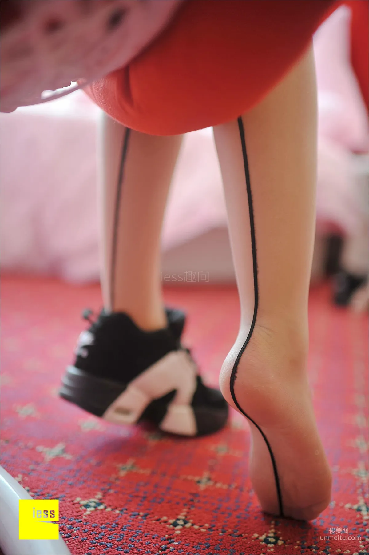 Silk Stockings Bento 003 Chu Chu, Stockings and Sneakers [IESS] Photo Set photo 40