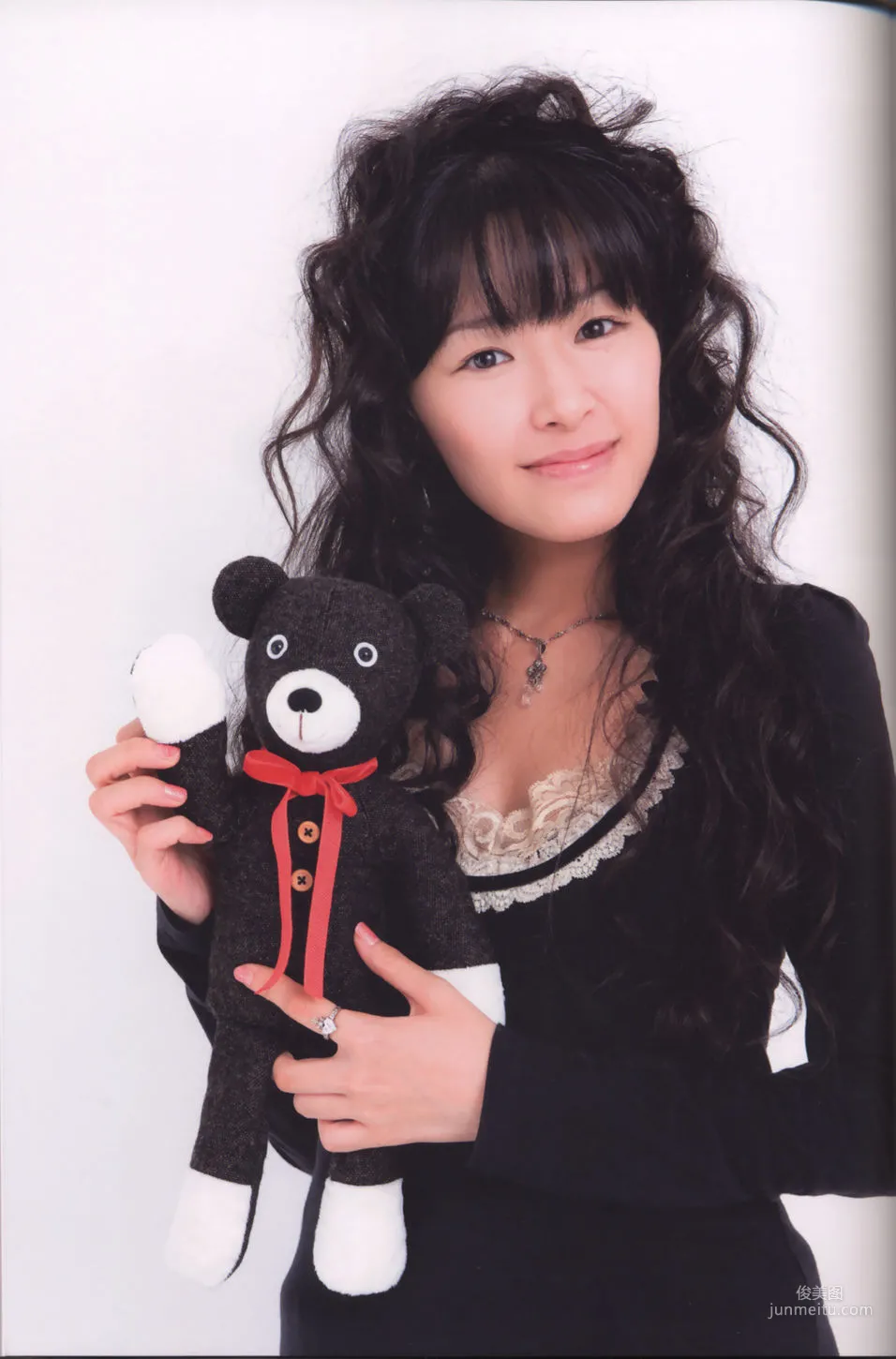 Rie Tanaka, Irodo Ri E [PhotoBook] Photo Set photo 66