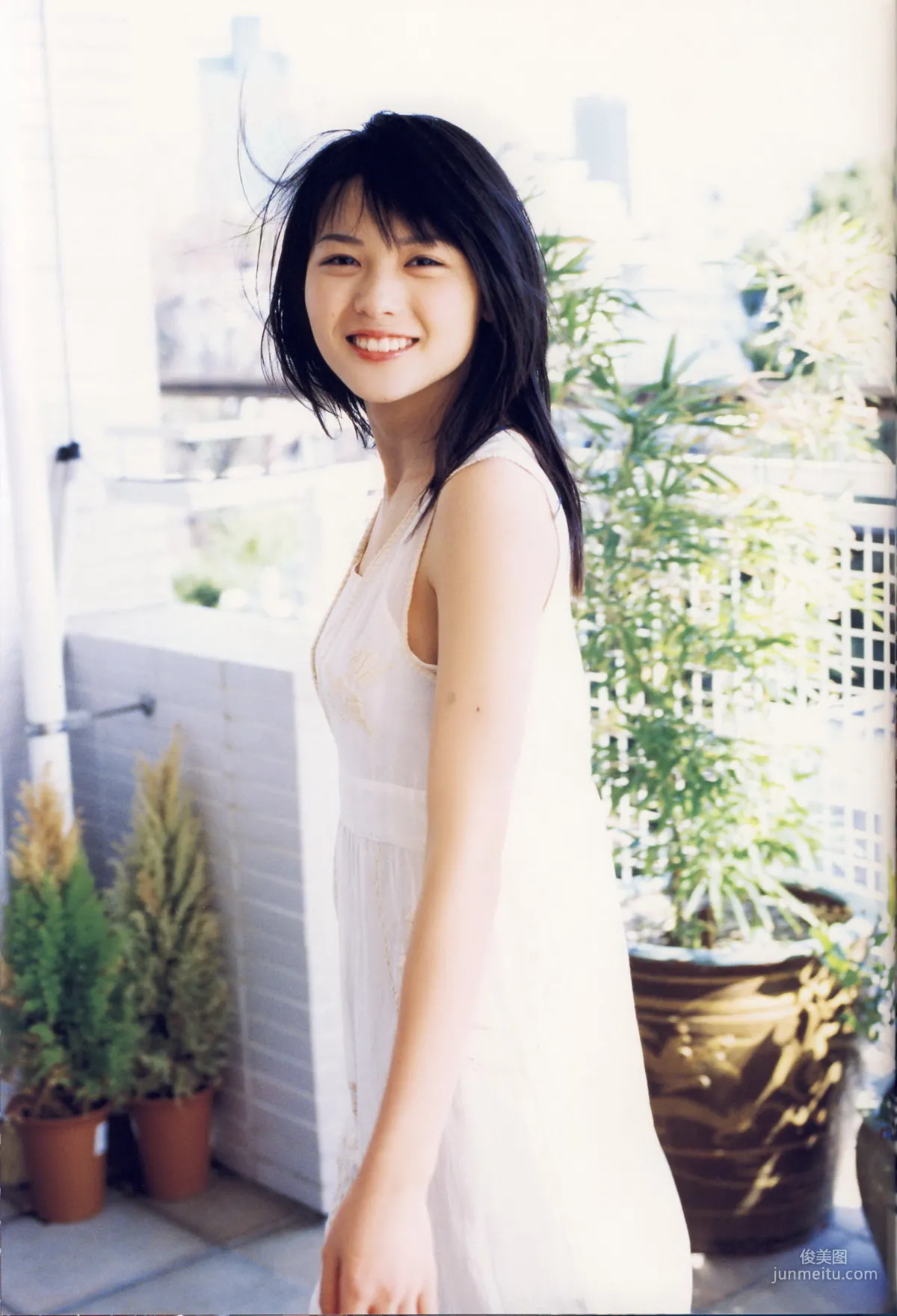 矢島舞美《舞美》 [PhotoBook] 写真集79