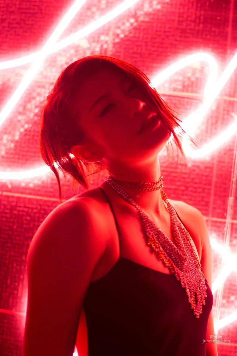 Tomomi Takano Tomomi Takano [Wanibooks] #158 Photo Set photo 22
