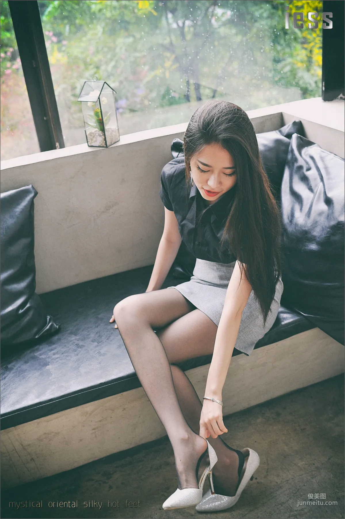Silk Stockings Bento 023 Jia Jia, The Goddess Is Here [IESS] Photo Set photo 23