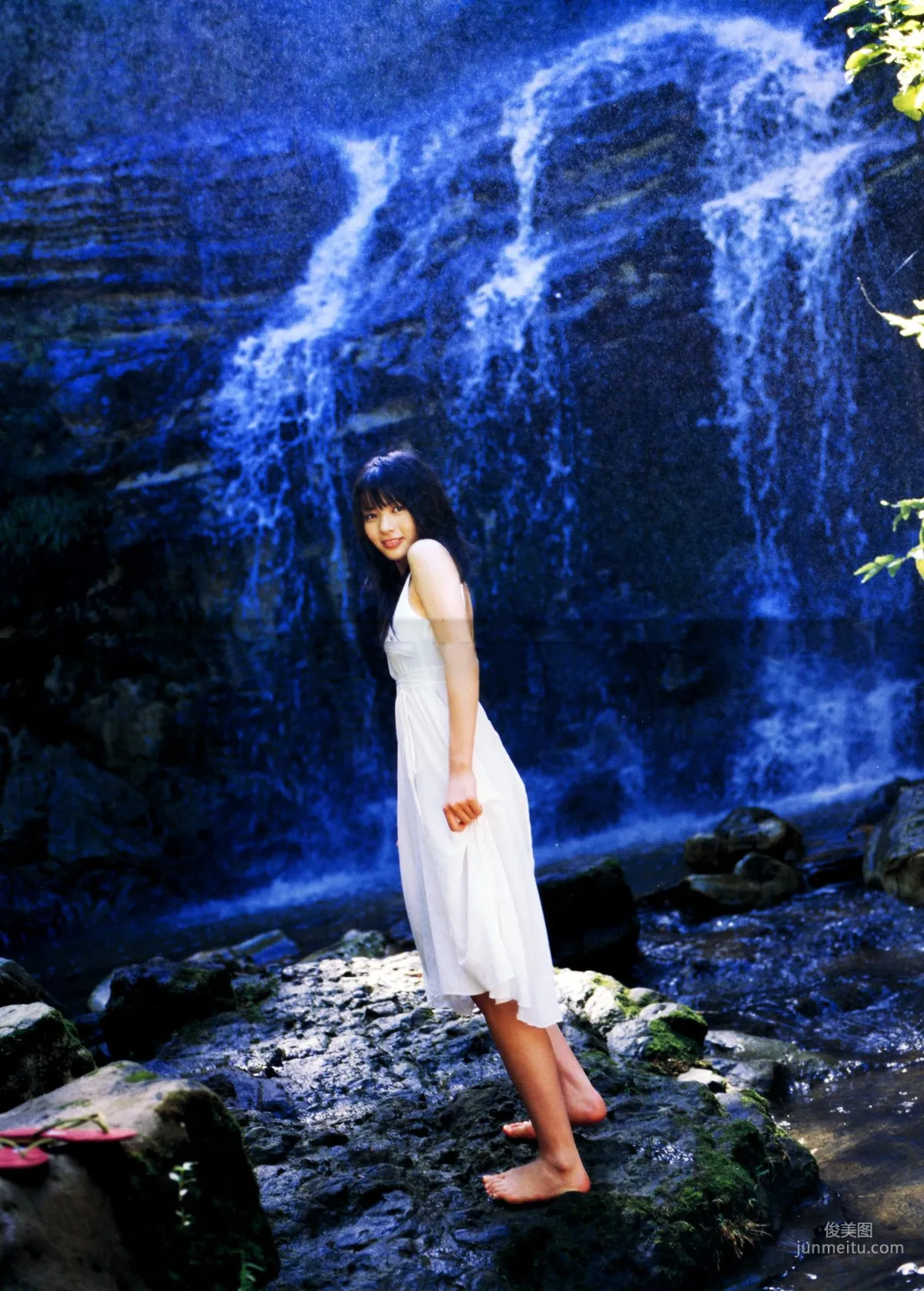 矢島舞美《Sousola》 [PhotoBook] 写真集3