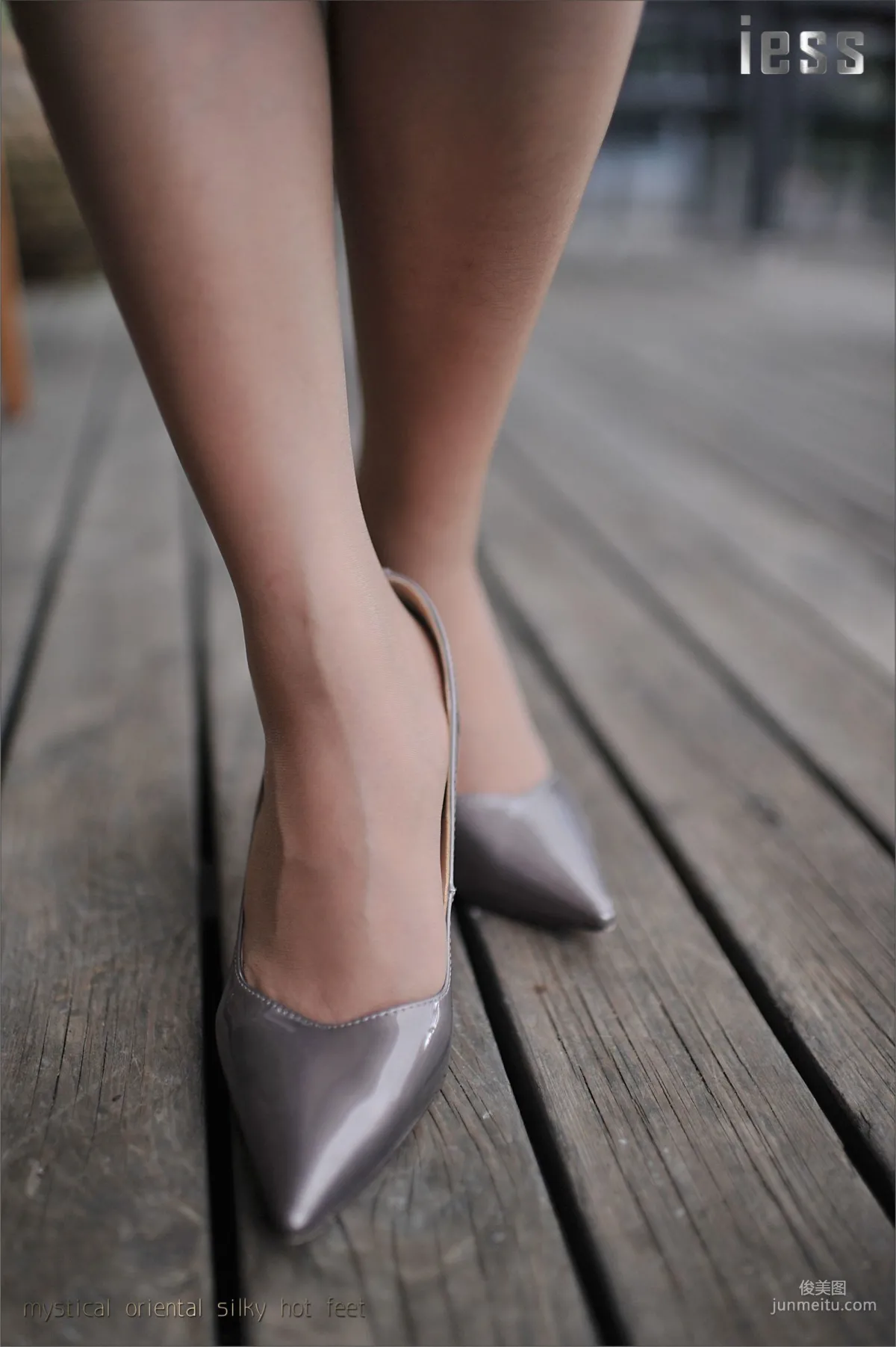 Silk Stockings Bento 025 Xiao Xue Professional White-Collar Flesh Stockings and Thin High Heels II [IESS] Photo Set photo 36