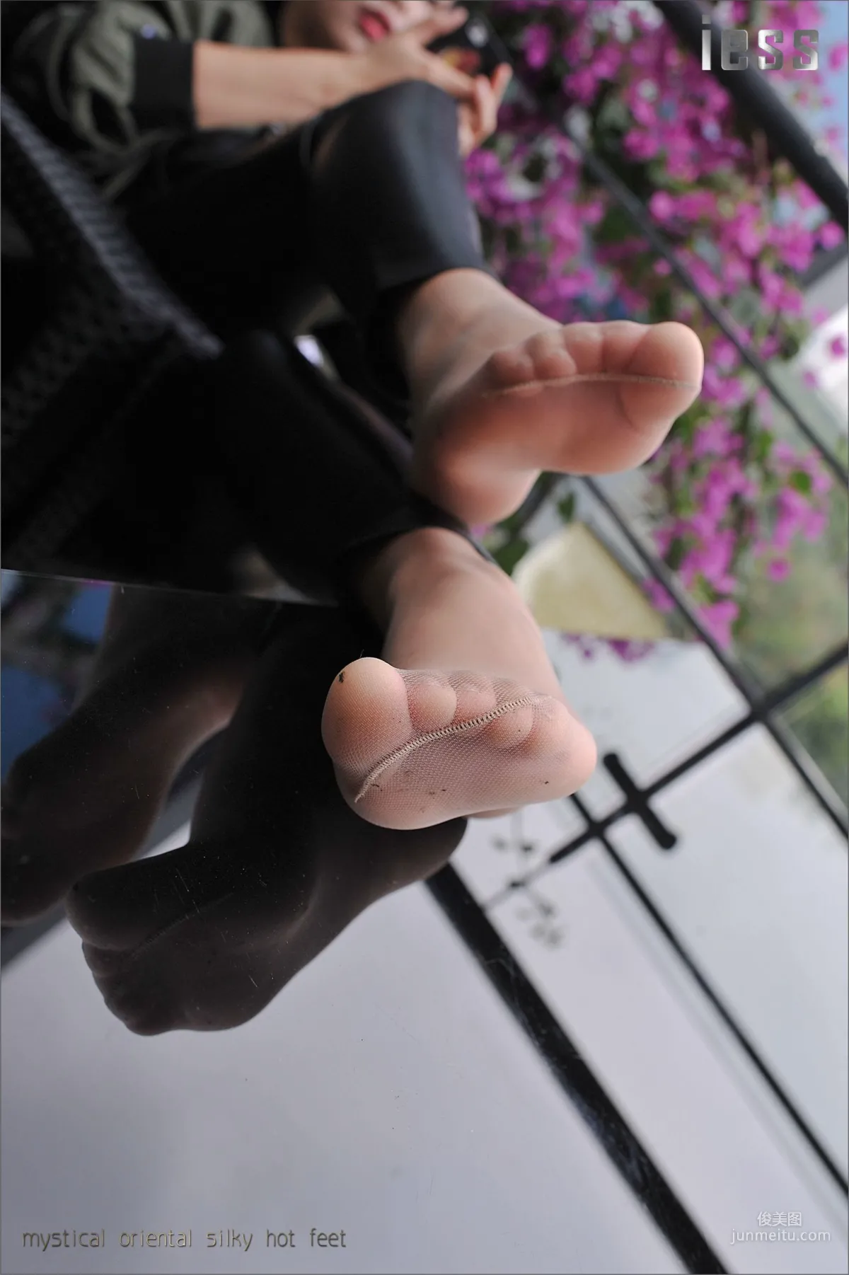 Yang Yang: IESS No. 021 photo 11